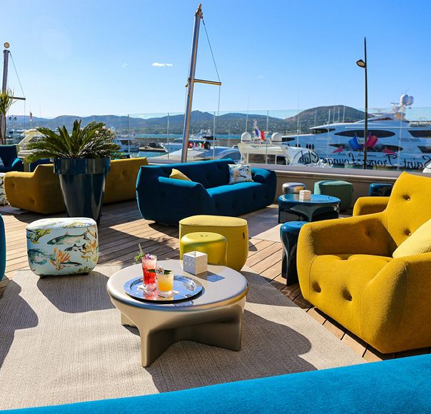 Saint Tropez lounge club 